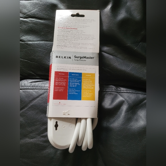NEW Belkin Surgemaster 6 Outlet Connectors 8 ft long cord 360° Rotating Plug - Picture 3 of 3